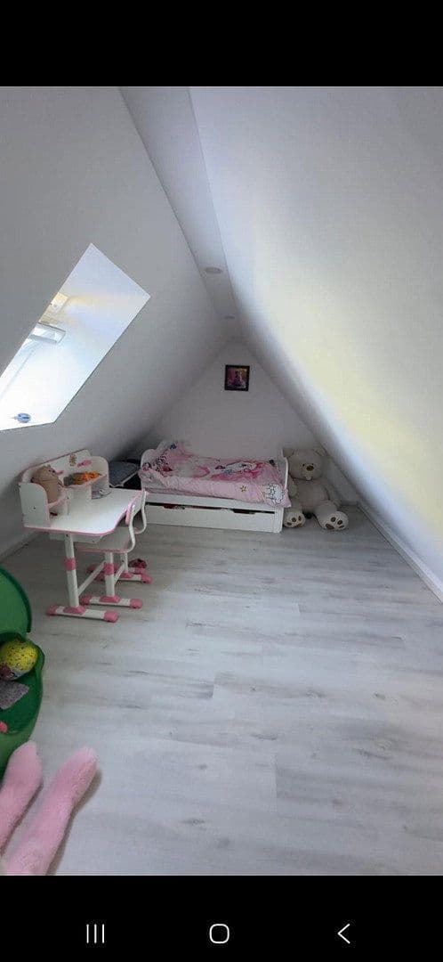 Pronájem bytu 4+1 90 m², Nürnberg, Bavorsko Pronájem bytu 4+1 90 m², Nürnberg, Bavorsko