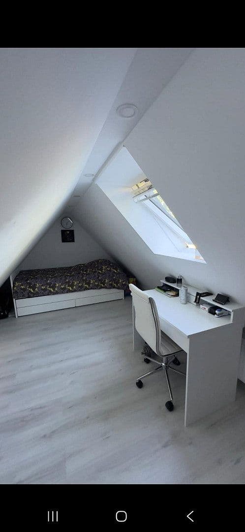 Pronájem bytu 4+1 90 m², Nürnberg, Bavorsko Pronájem bytu 4+1 90 m², Nürnberg, Bavorsko