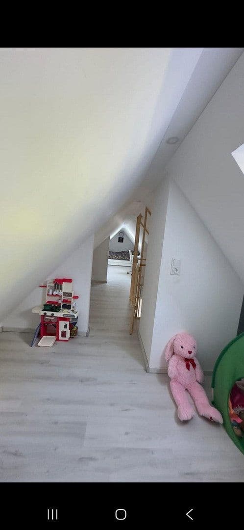 Pronájem bytu 4+1 90 m², Nürnberg, Bavorsko Pronájem bytu 4+1 90 m², Nürnberg, Bavorsko