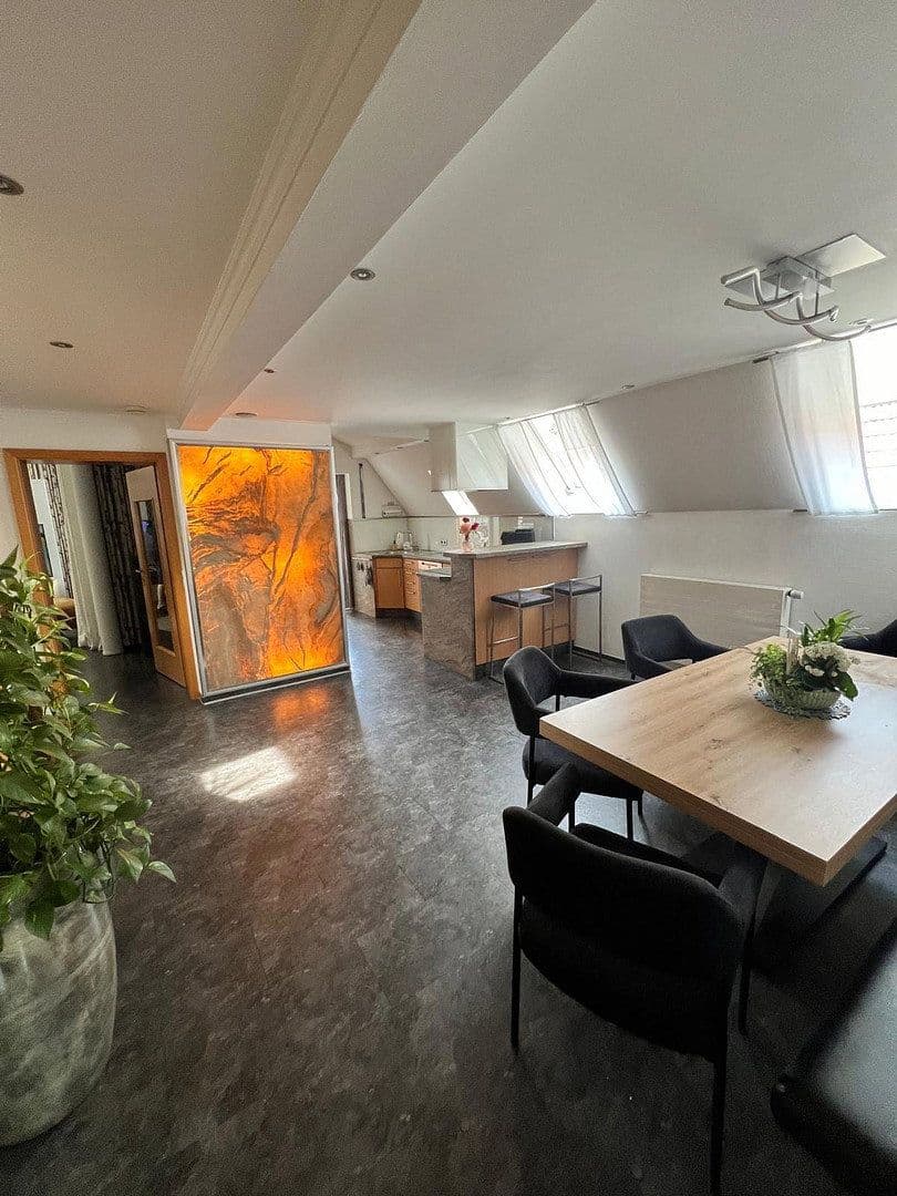 Prodej domu 260 m², pozemek 488 m², Mainhausen, Hessen Prodej domu 260 m², pozemek 488 m², Mainhausen, Hessen
