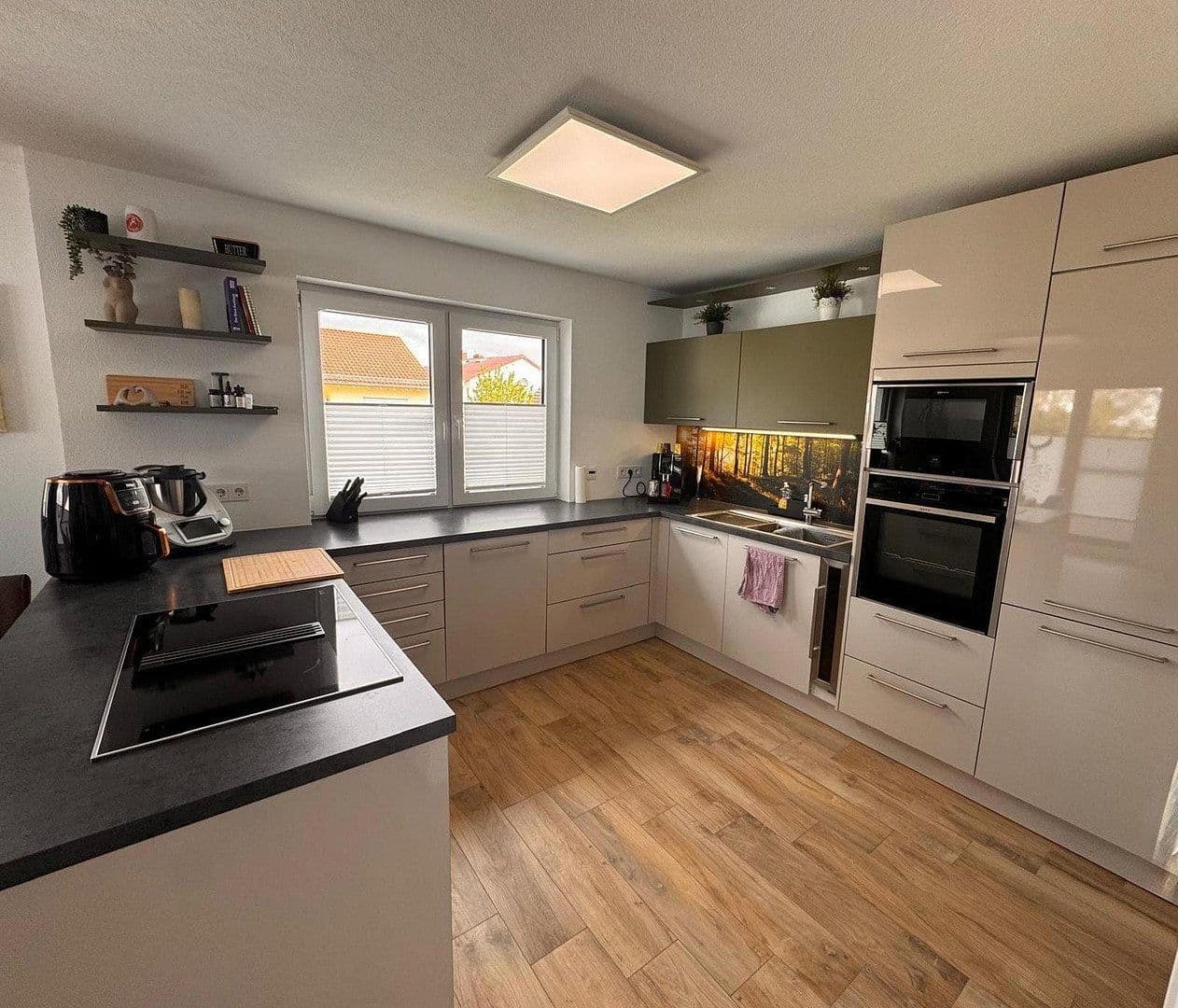 Prodej bytu 3+1 108 m², Bürstadt, Hessen Prodej bytu 3+1 108 m², Bürstadt, Hessen