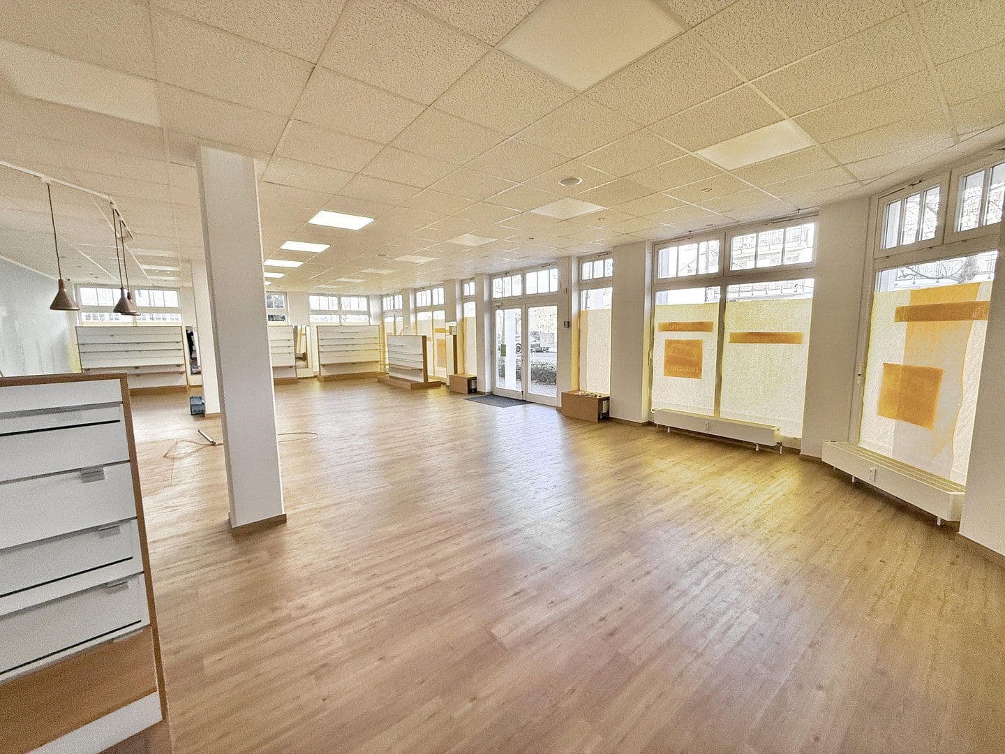 Pronájem nebytového prostoru 204 m², Mönchguter Straße 5, Sellin, Mecklenburg-Vorpommern Pronájem nebytového prostoru 204 m², Mönchguter Straße 5, Sellin, Mecklenburg-Vorpommern