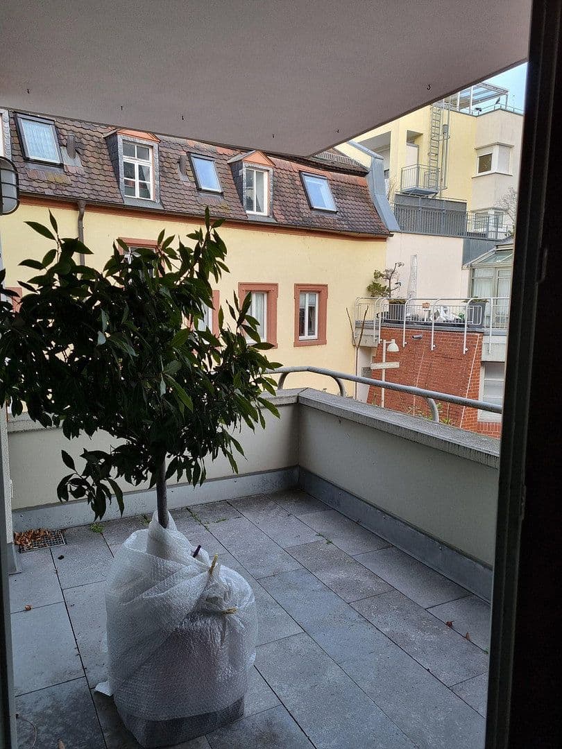 Pronájem bytu 2+1 54 m², Würzburg, Bavorsko Pronájem bytu 2+1 54 m², Würzburg, Bavorsko