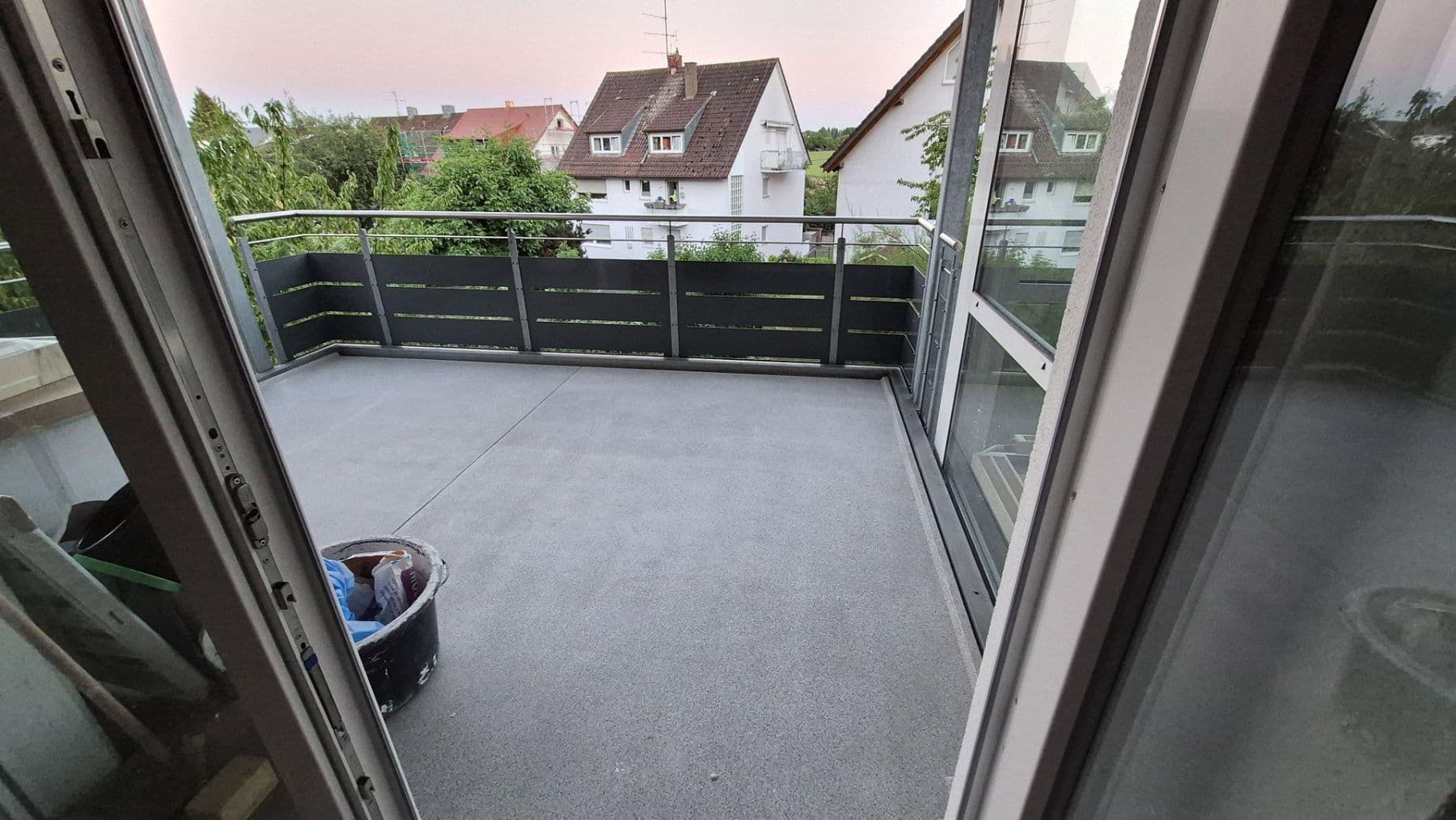 Pronájem bytu 3+1 87 m², Stuttgart, Bádensko-Württembersko Pronájem bytu 3+1 87 m², Stuttgart, Bádensko-Württembersko