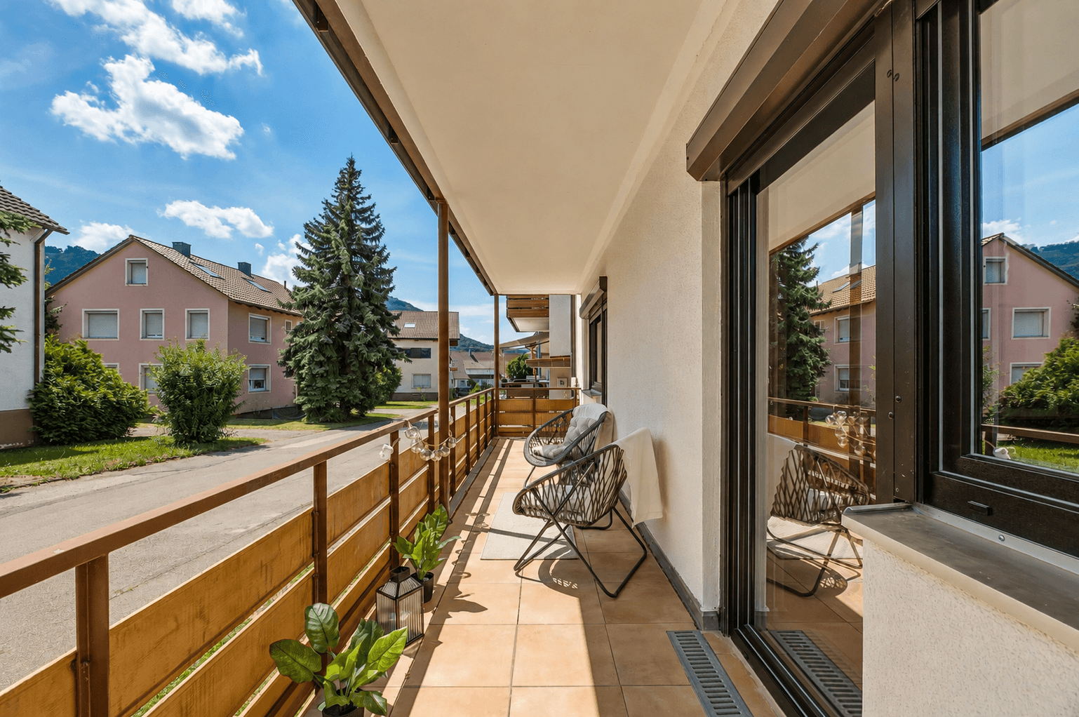 Prodej bytu 3+1 80 m², Brühlstr. 22, Beuren, Bádensko-Württembersko Prodej bytu 3+1 80 m², Brühlstr. 22, Beuren, Bádensko-Württembersko