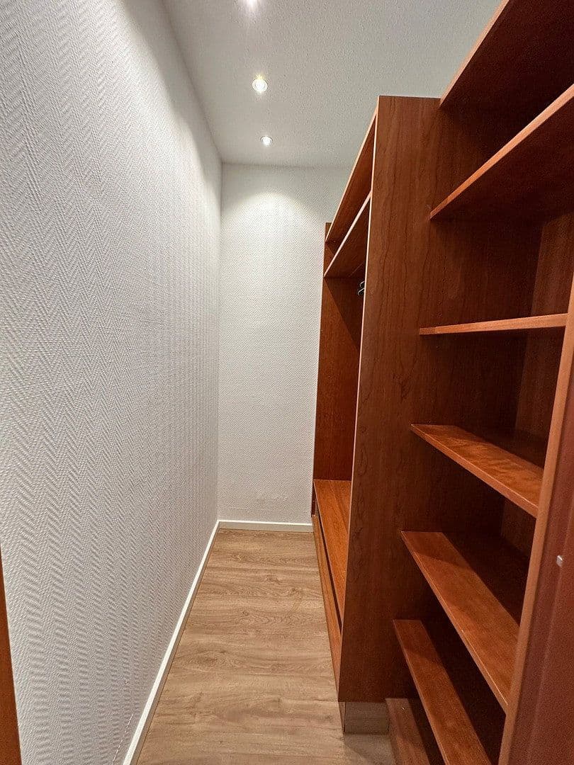 Pronájem bytu 1+1 21 m², Edelfinger Str. 26, Bad Mergentheim, Bádensko-Württembersko Pronájem bytu 1+1 21 m², Edelfinger Str. 26, Bad Mergentheim, Bádensko-Württembersko