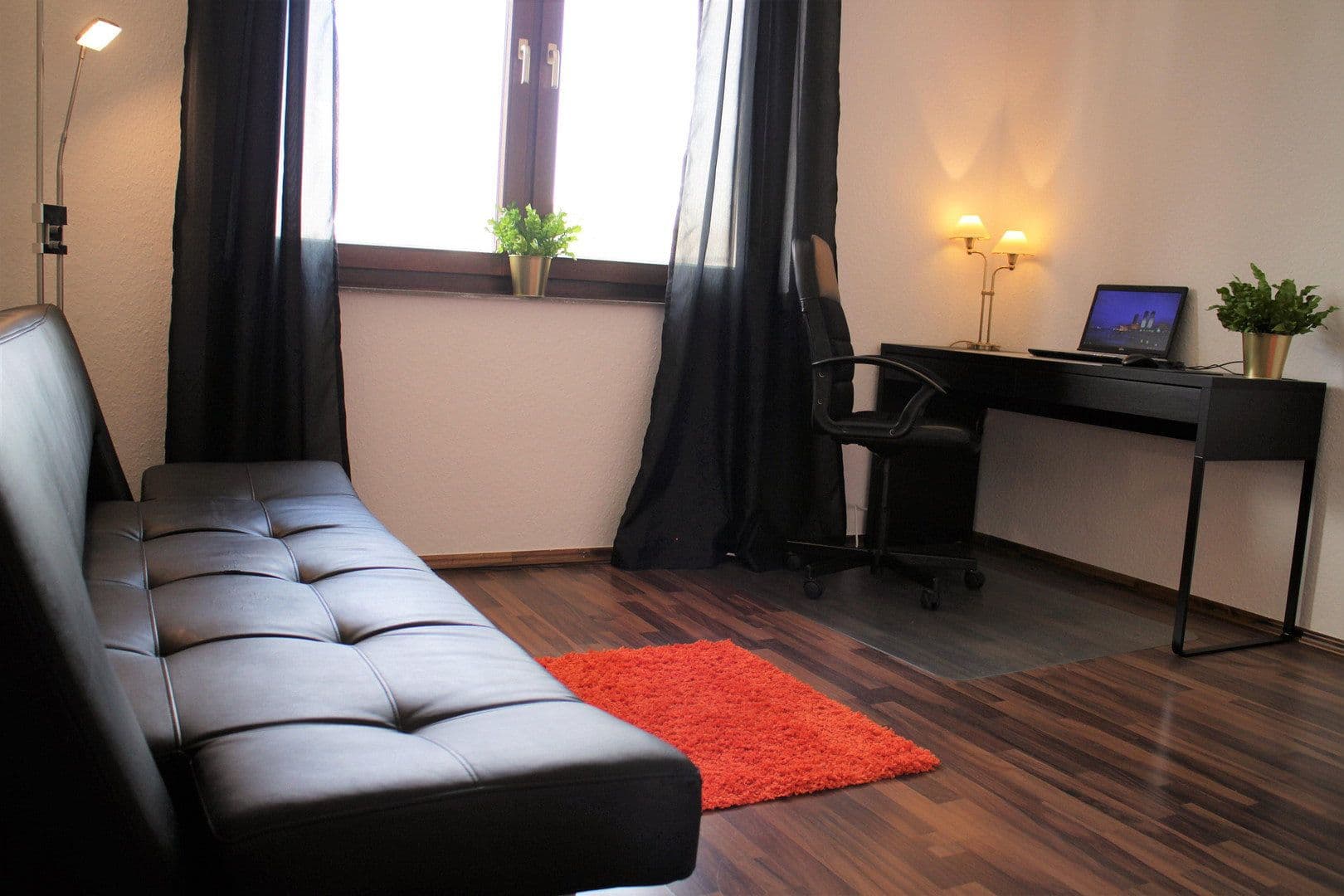 Prodej bytu 3+1 77 m², Bahlenstraße 146, Düsseldorf, Severní Porýní-Vestfálsko Prodej bytu 3+1 77 m², Bahlenstraße 146, Düsseldorf, Severní Porýní-Vestfálsko