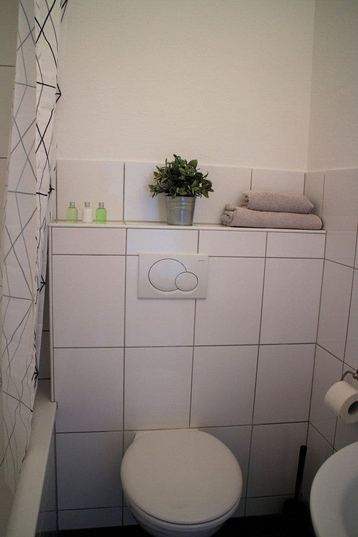 Prodej bytu 3+1 77 m², Bahlenstraße 146, Düsseldorf, Severní Porýní-Vestfálsko Prodej bytu 3+1 77 m², Bahlenstraße 146, Düsseldorf, Severní Porýní-Vestfálsko
