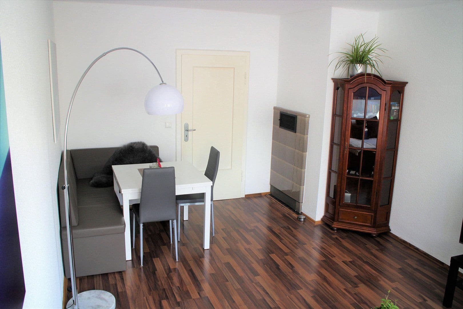 Prodej bytu 3+1 77 m², Bahlenstraße 146, Düsseldorf, Severní Porýní-Vestfálsko Prodej bytu 3+1 77 m², Bahlenstraße 146, Düsseldorf, Severní Porýní-Vestfálsko