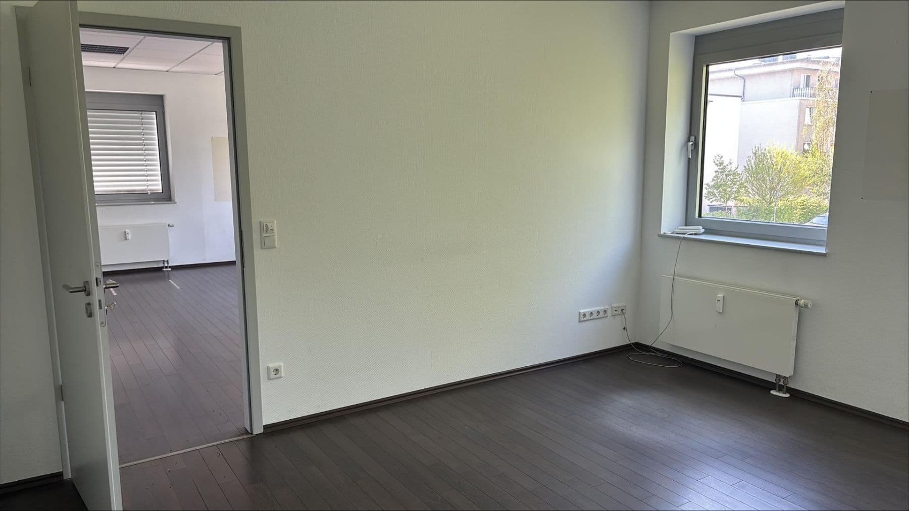 Pronájem kanceláře 485 m², Frankfurt-Zeilsheim, Hessen Pronájem kanceláře 485 m², Frankfurt-Zeilsheim, Hessen
