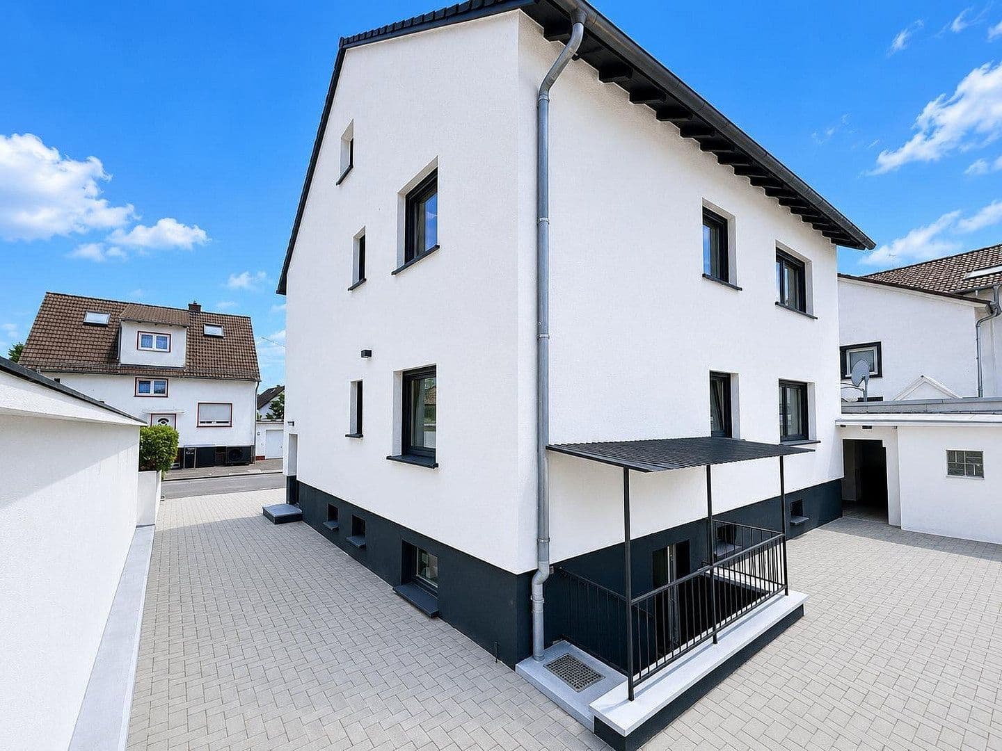 Prodej domu 192 m², pozemek 649 m², Friedrich-Ebert-Straße 68, Erzhausen, Hessen Prodej domu 192 m², pozemek 649 m², Friedrich-Ebert-Straße 68, Erzhausen, Hessen
