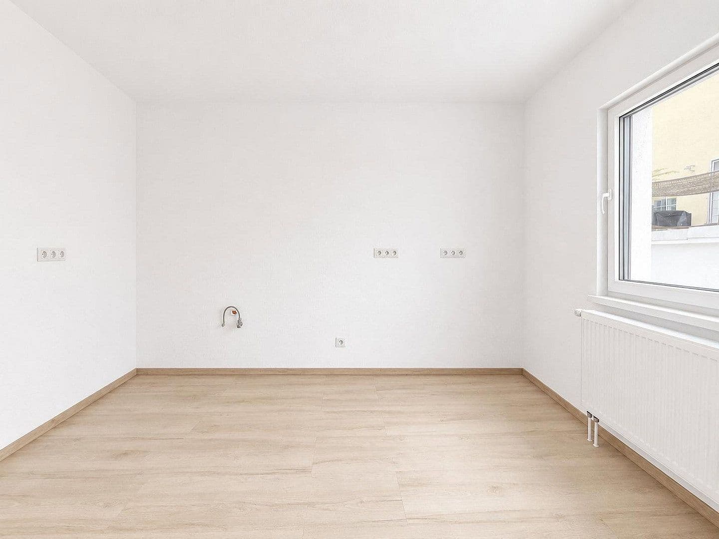 Prodej domu 192 m², pozemek 649 m², Friedrich-Ebert-Straße 68, Erzhausen, Hessen Prodej domu 192 m², pozemek 649 m², Friedrich-Ebert-Straße 68, Erzhausen, Hessen