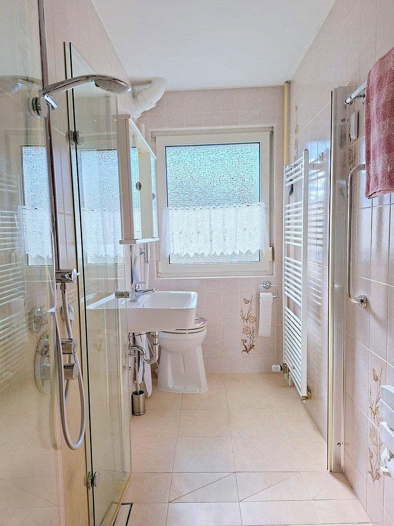 Prodej domu 150 m², pozemek 656 m², Offenbach, Hessen Prodej domu 150 m², pozemek 656 m², Offenbach, Hessen