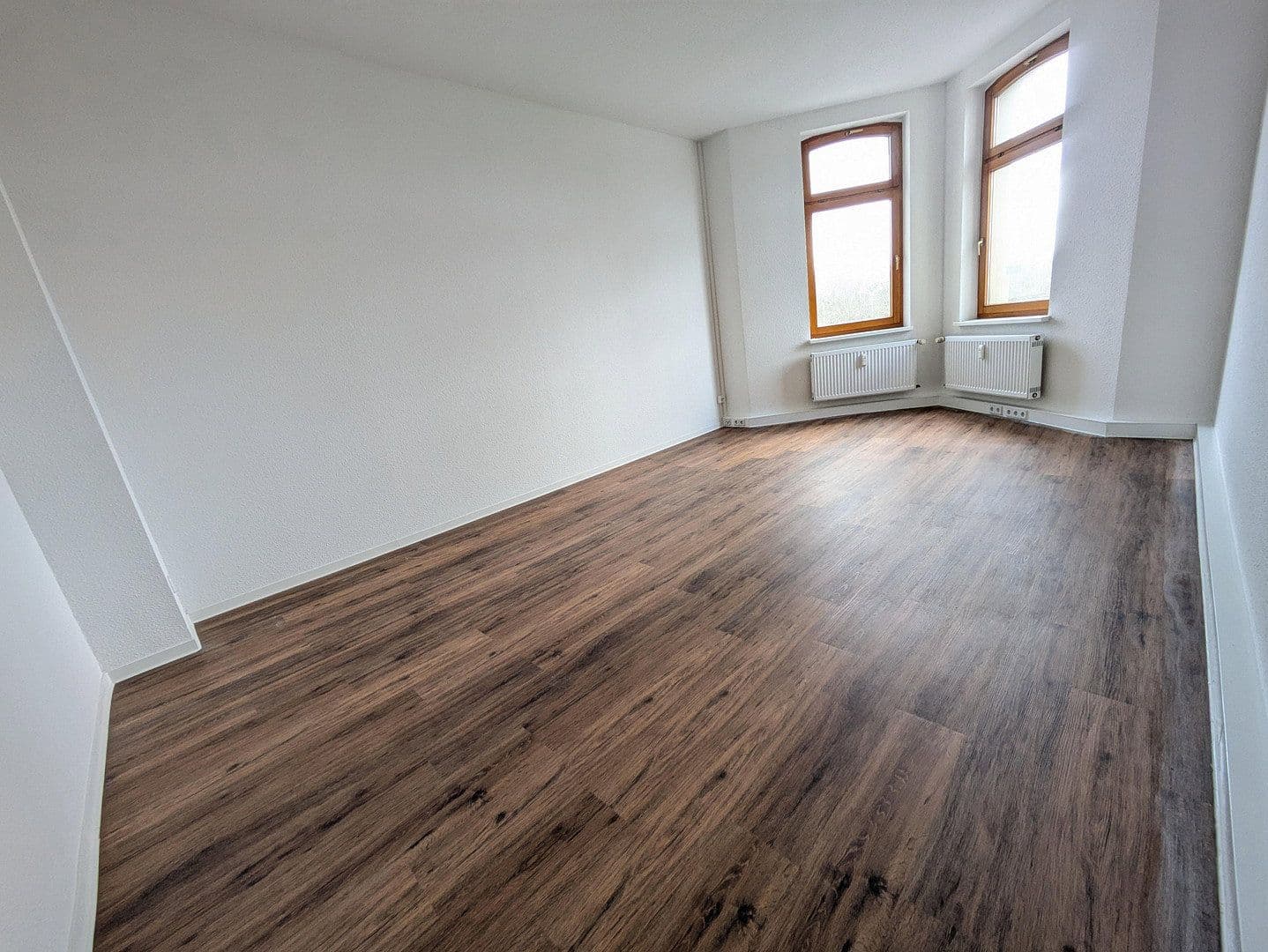 Pronájem bytu 1+1 39 m², Paracelsussstr. 5a, Halle, Sasko-Anhaltsko Pronájem bytu 1+1 39 m², Paracelsussstr. 5a, Halle, Sasko-Anhaltsko