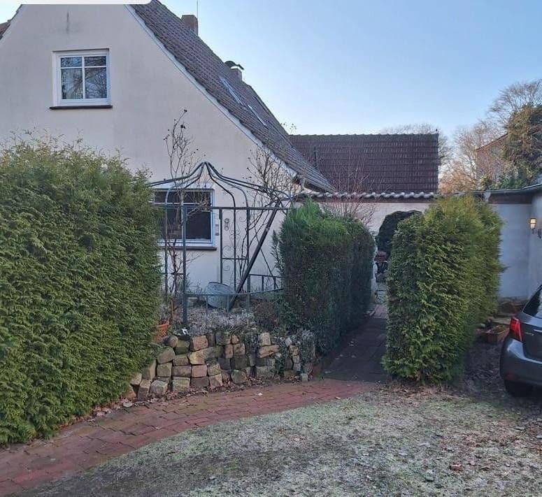 Prodej domu 110 m², pozemek 584 m², Bokellandsweg 21, Bremen, Bremen Prodej domu 110 m², pozemek 584 m², Bokellandsweg 21, Bremen, Bremen