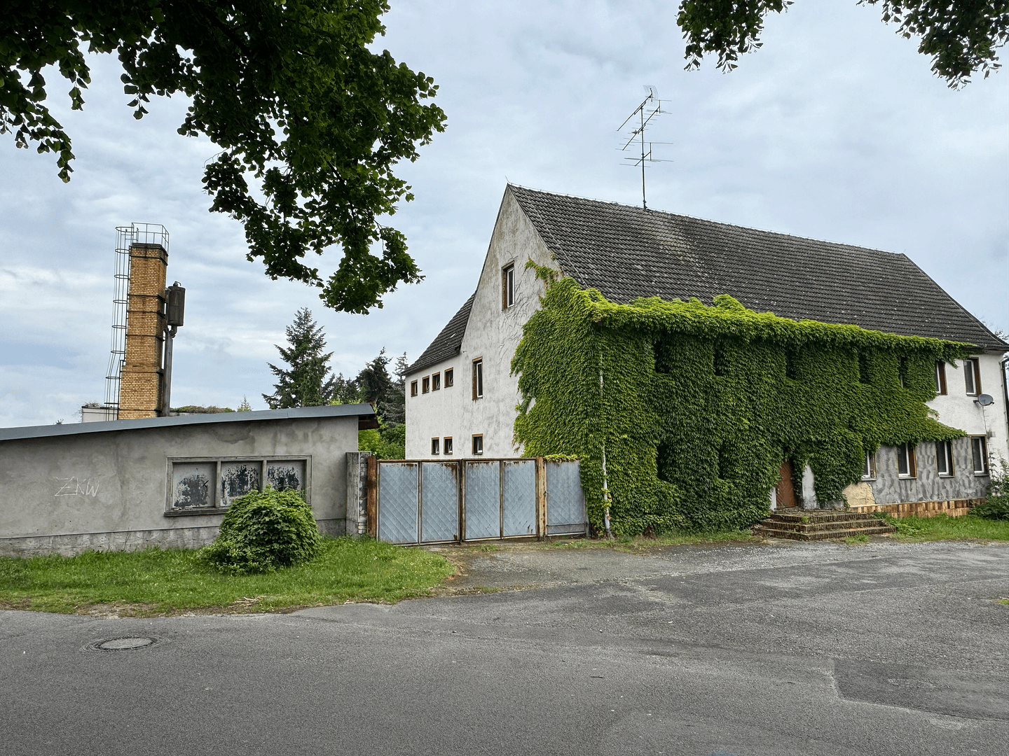 Prodej domu 1.000 m², pozemek 2.000 m², Hauptstraße 5, Lübbenau/Spreewald, Braniborsko Prodej domu 1.000 m², pozemek 2.000 m², Hauptstraße 5, Lübbenau/Spreewald, Braniborsko