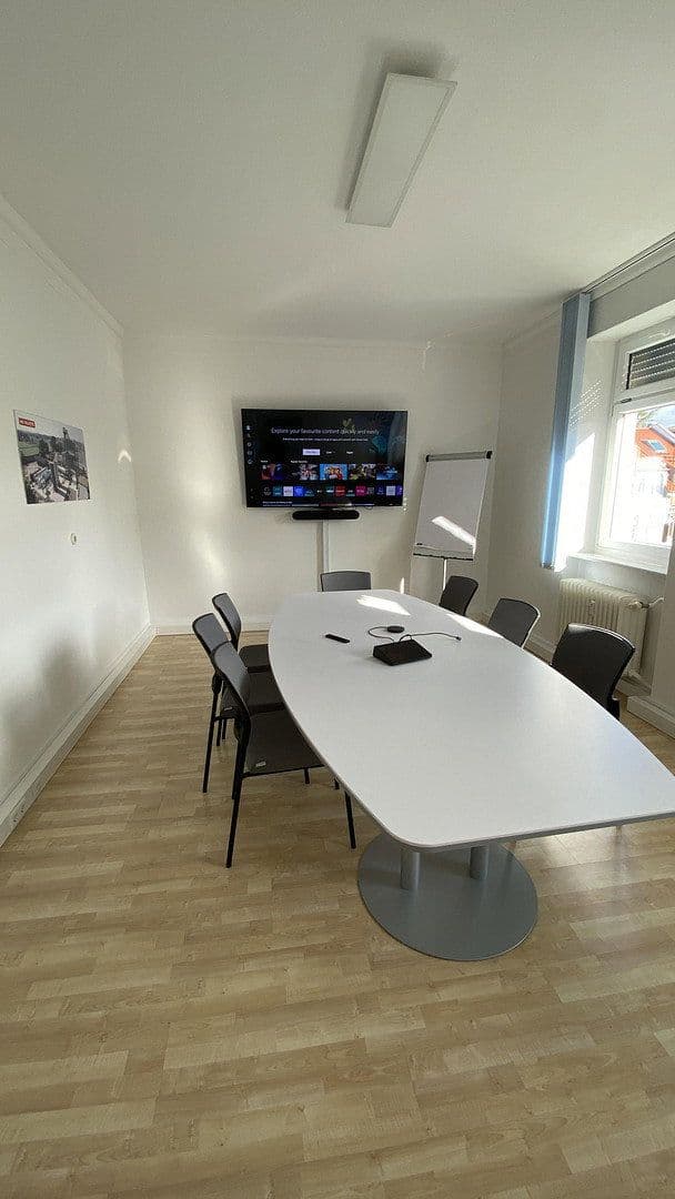 Pronájem kanceláře 82 m², Karlsruhe, Bádensko-Württembersko Pronájem kanceláře 82 m², Karlsruhe, Bádensko-Württembersko