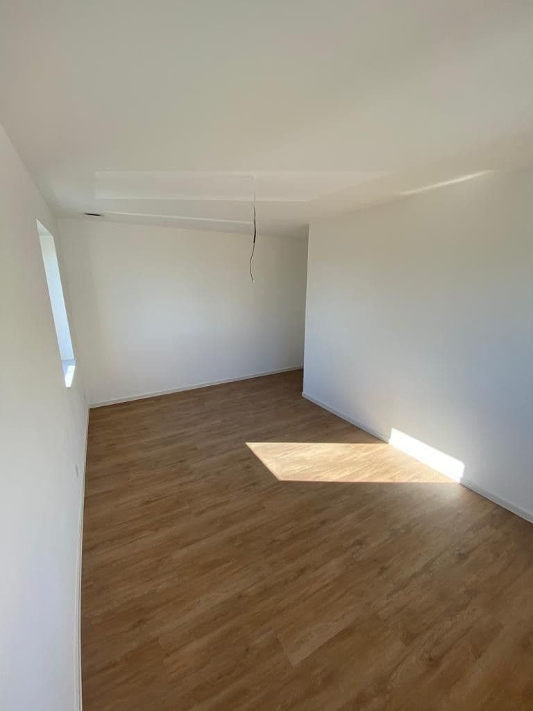 Pronájem bytu 3+1 87 m², Traubenweg 2, Osnabrück, Dolní Sasko Pronájem bytu 3+1 87 m², Traubenweg 2, Osnabrück, Dolní Sasko