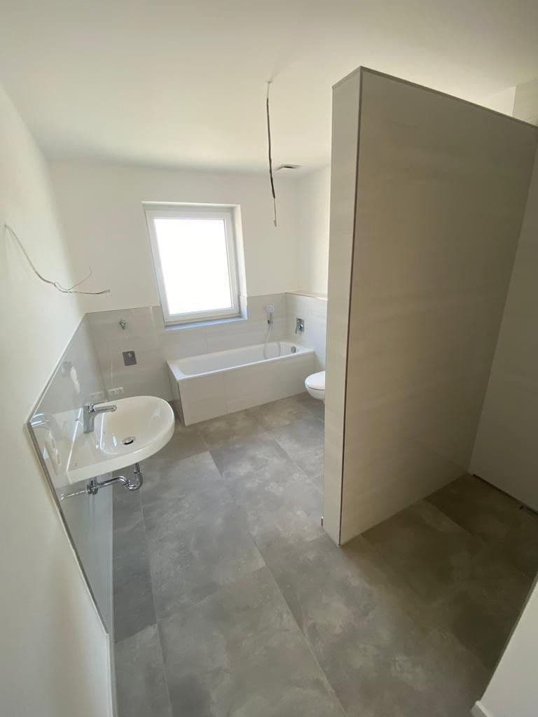 Pronájem bytu 3+1 87 m², Traubenweg 2, Osnabrück, Dolní Sasko Pronájem bytu 3+1 87 m², Traubenweg 2, Osnabrück, Dolní Sasko