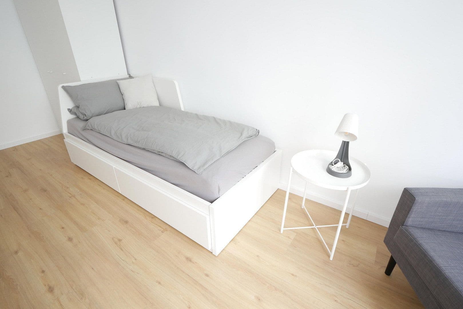Pronájem bytu 25 m², Stuttgart, Bádensko-Württembersko Pronájem bytu 25 m², Stuttgart, Bádensko-Württembersko