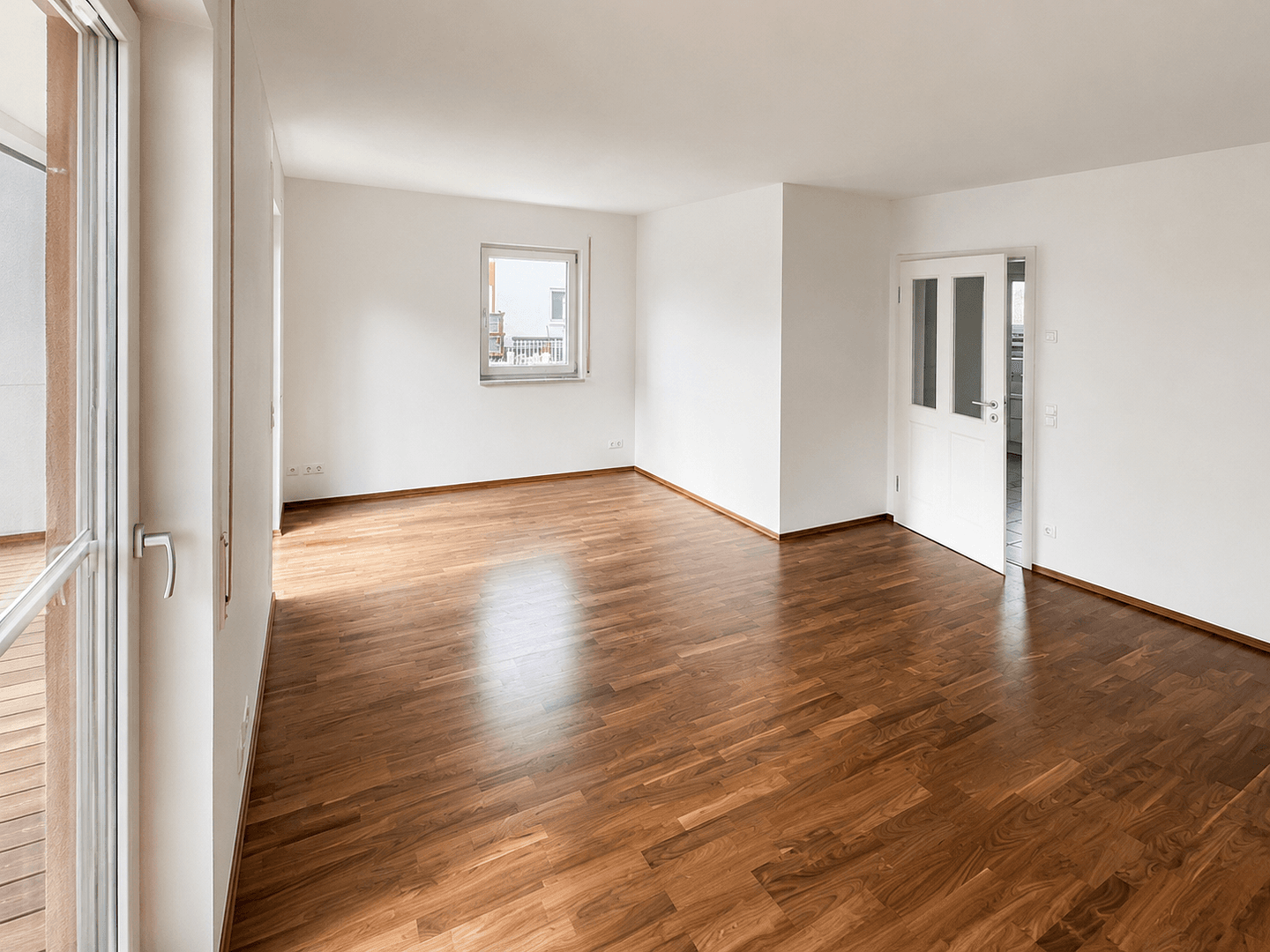 Pronájem domu 112 m², pozemek 162 m², Baiersdorf, Bavorsko Pronájem domu 112 m², pozemek 162 m², Baiersdorf, Bavorsko