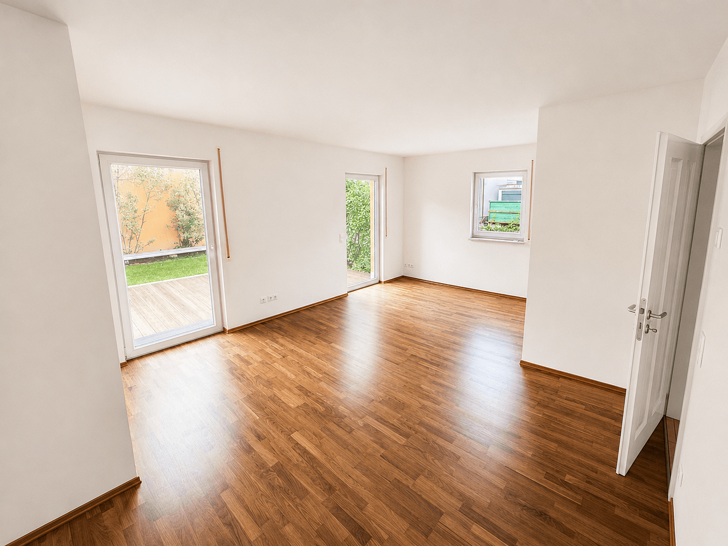 Pronájem domu 112 m², pozemek 162 m², Baiersdorf, Bavorsko Pronájem domu 112 m², pozemek 162 m², Baiersdorf, Bavorsko