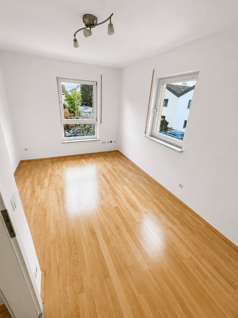 Pronájem domu 112 m², pozemek 162 m², Baiersdorf, Bavorsko Pronájem domu 112 m², pozemek 162 m², Baiersdorf, Bavorsko