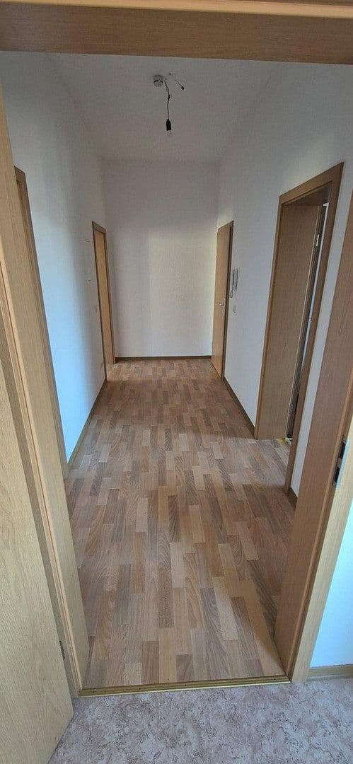 Pronájem bytu 2+1 67 m², Schulstraße 26, Chemnitz-Altchemnitz, Sasko Pronájem bytu 2+1 67 m², Schulstraße 26, Chemnitz-Altchemnitz, Sasko