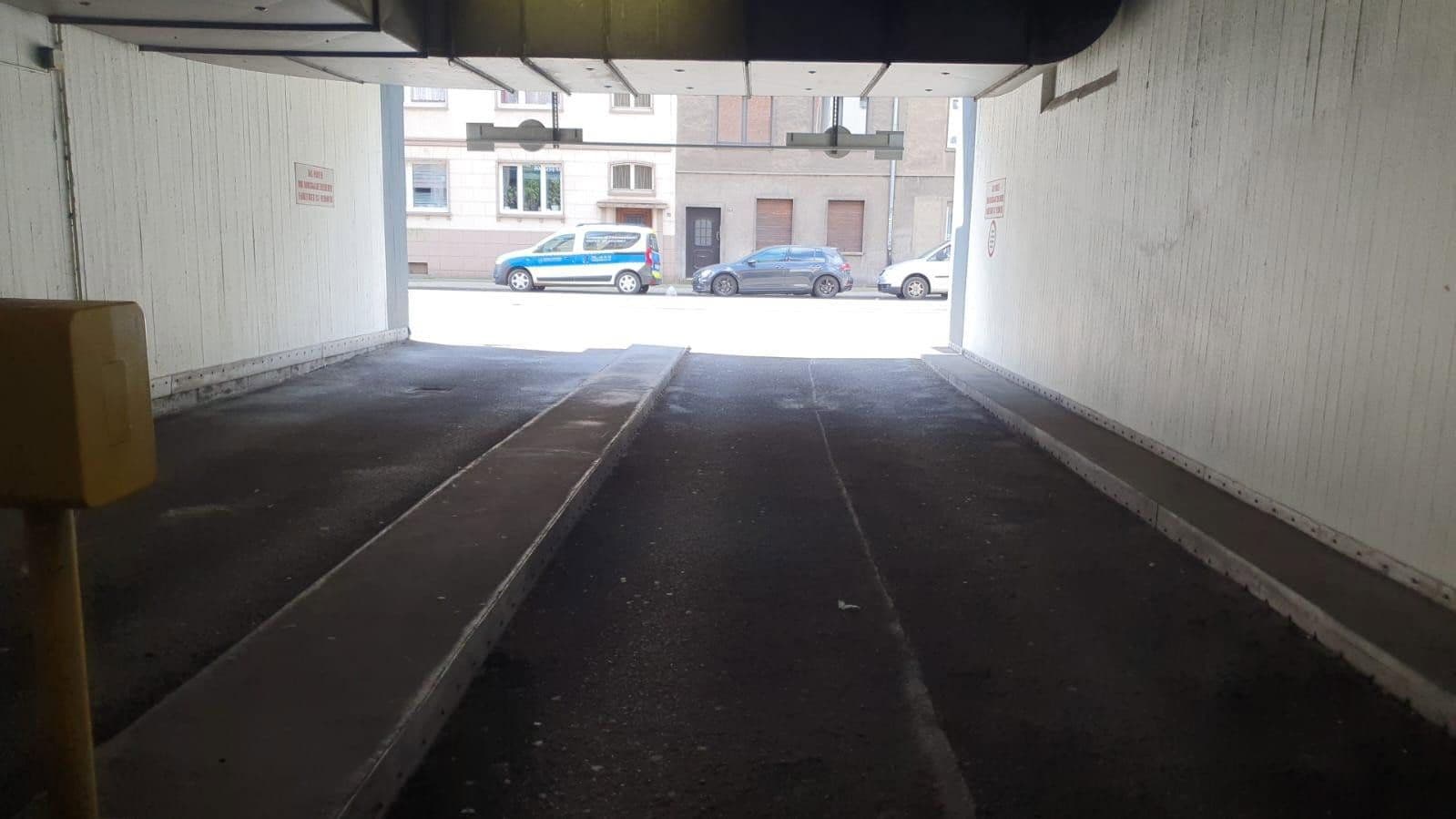 Pronájem garáže, Philadelphiastr. 59, Krefeld, Severní Porýní-Vestfálsko Pronájem garáže, Philadelphiastr. 59, Krefeld, Severní Porýní-Vestfálsko