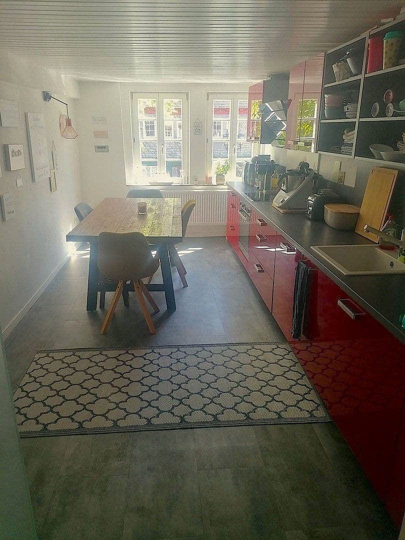 Pronájem domu 130 m², pozemek 130 m², Kornmarkt 10, Herborn, Hessen Pronájem domu 130 m², pozemek 130 m², Kornmarkt 10, Herborn, Hessen