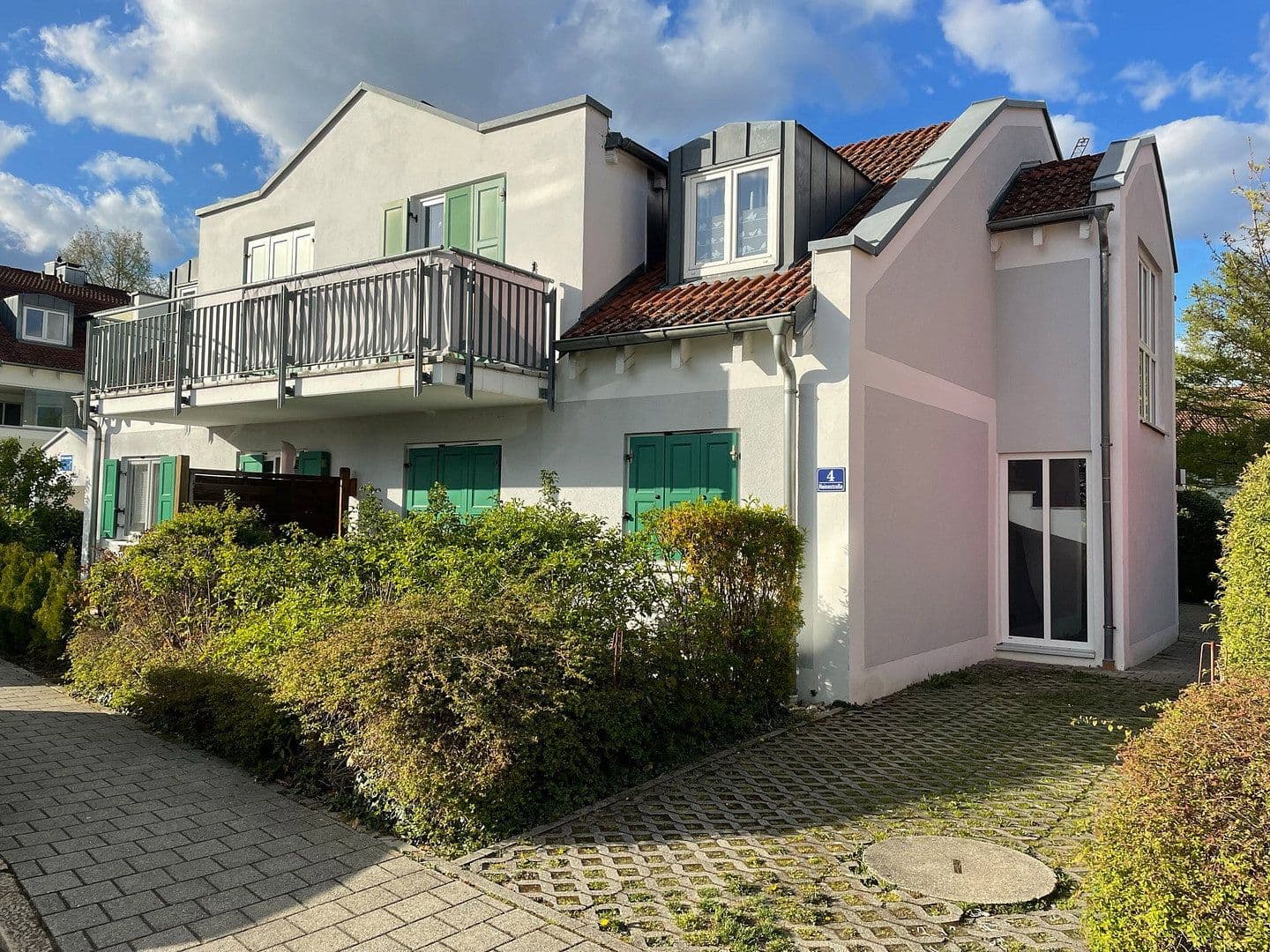 Pronájem bytu 1+1 24 m², Heinestr. 4, Ingolstadt, Bavorsko Pronájem bytu 1+1 24 m², Heinestr. 4, Ingolstadt, Bavorsko