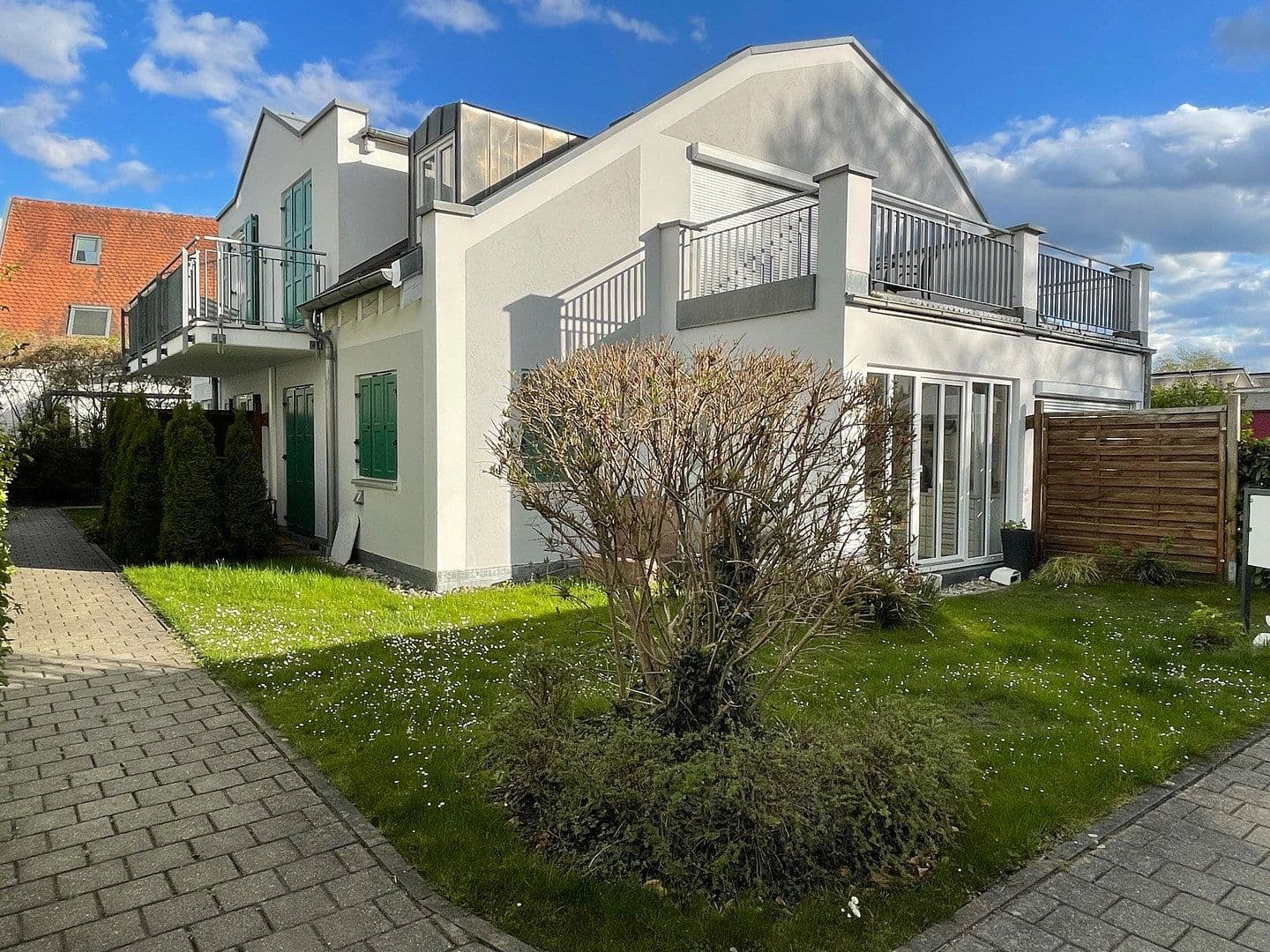 Pronájem bytu 1+1 24 m², Heinestr. 4, Ingolstadt, Bavorsko Pronájem bytu 1+1 24 m², Heinestr. 4, Ingolstadt, Bavorsko