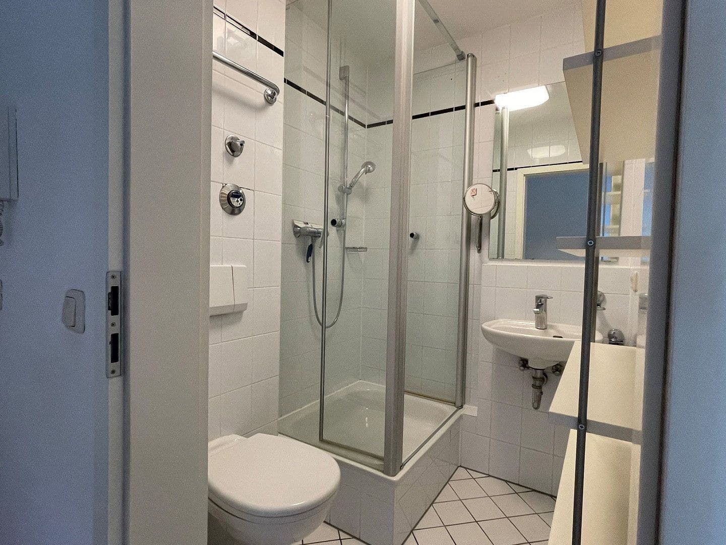 Pronájem bytu 1+1 24 m², Heinestr. 4, Ingolstadt, Bavorsko Pronájem bytu 1+1 24 m², Heinestr. 4, Ingolstadt, Bavorsko