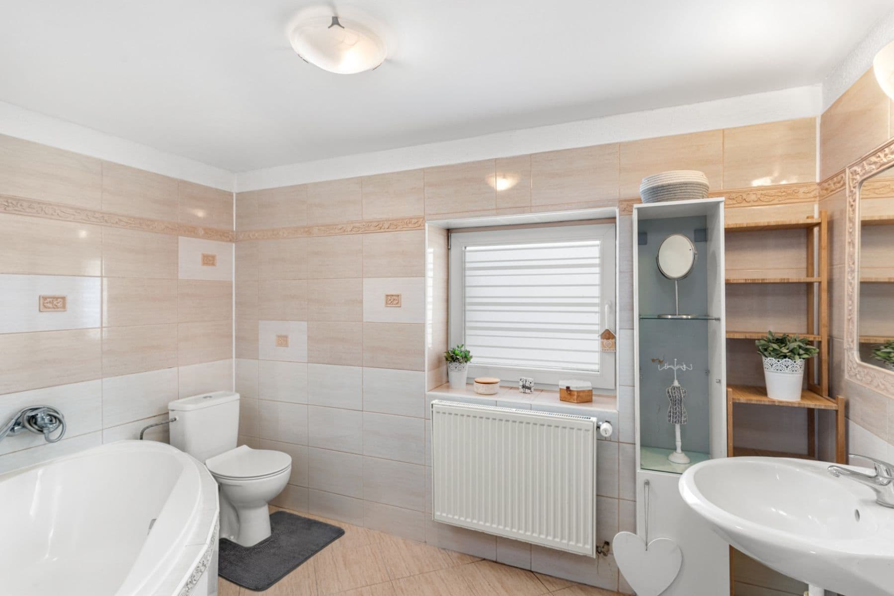 Prodej domu 168 m², pozemek 541 m², Vinařice, Středočeský kraj Prodej domu 168 m², pozemek 541 m², Vinařice, Středočeský kraj