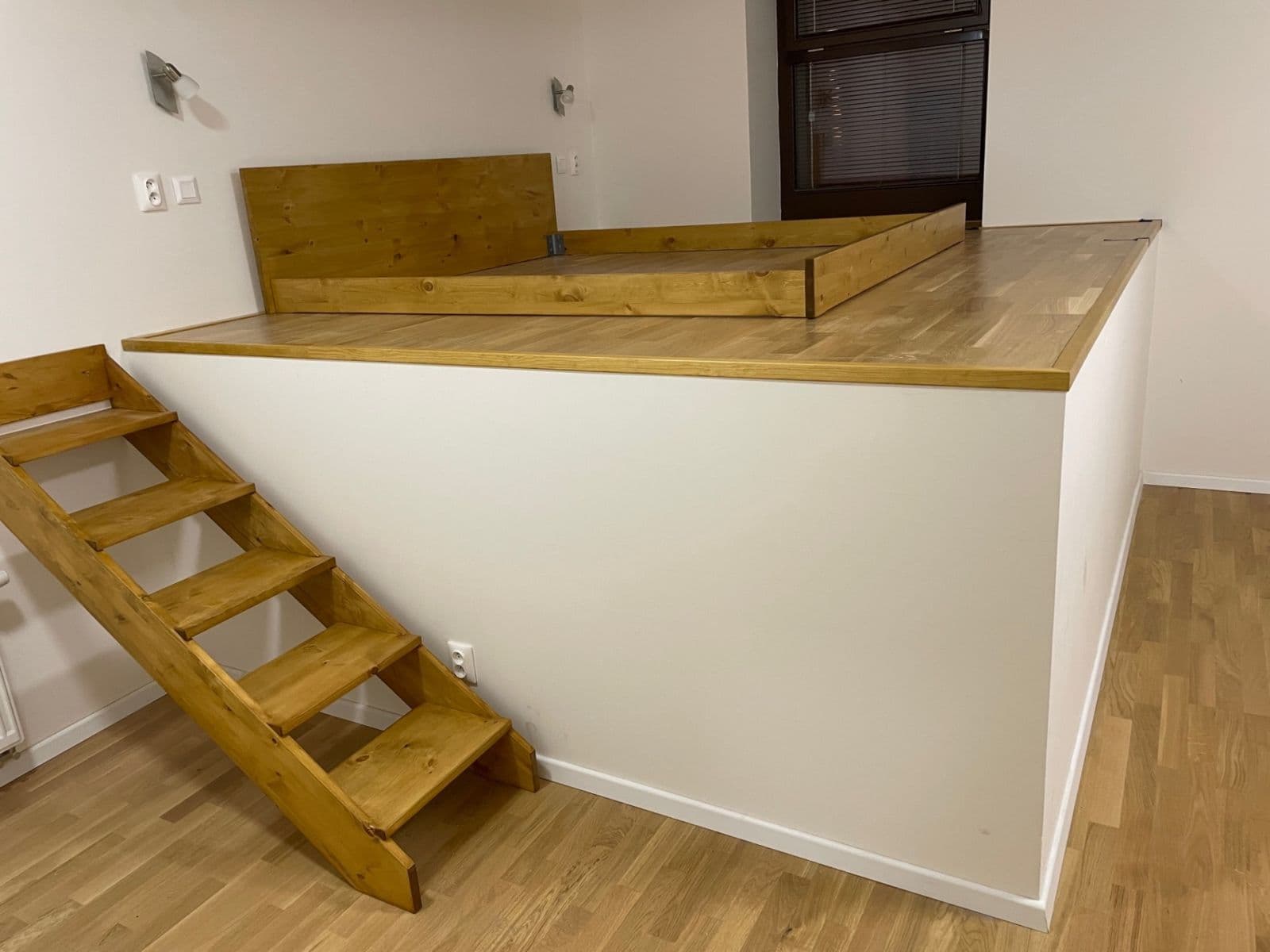 Pronájem bytu 2+kk 45 m², Víta Nejedlého, Praha, Praha Pronájem bytu 2+kk 45 m², Víta Nejedlého, Praha, Praha