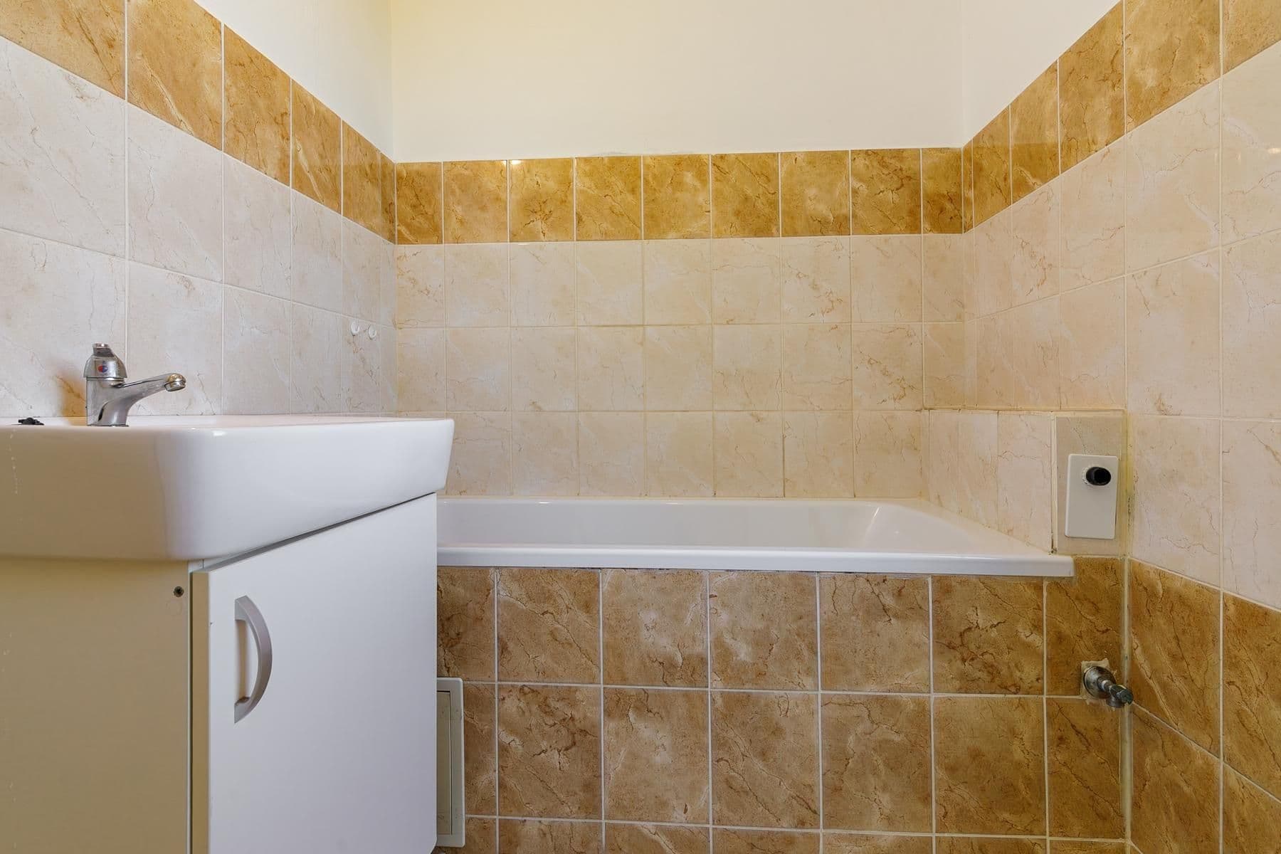 Prodej bytu 3+1 73 m², Břežany II, Středočeský kraj Prodej bytu 3+1 73 m², Břežany II, Středočeský kraj