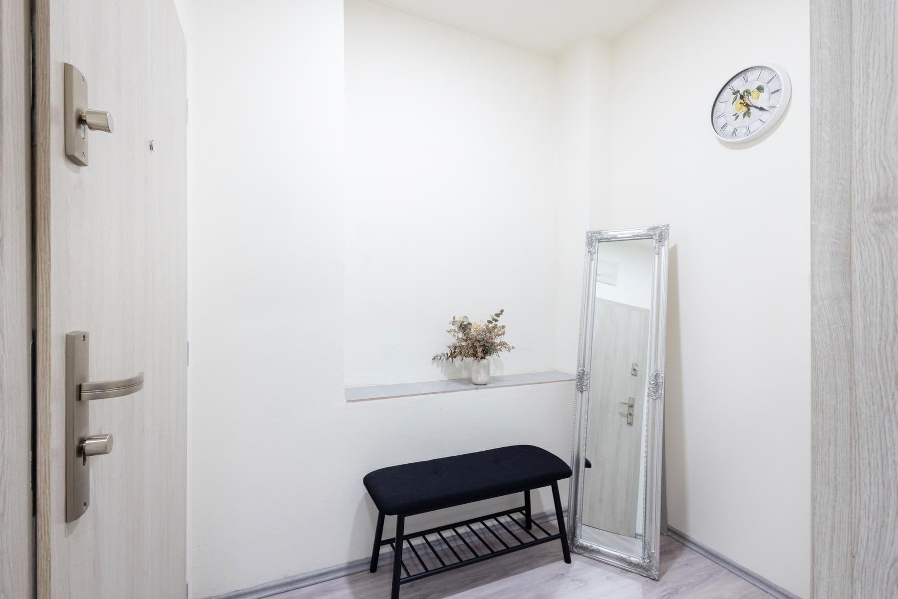 Prodej bytu 1+kk 29 m², Loděnice, Středočeský kraj Prodej bytu 1+kk 29 m², Loděnice, Středočeský kraj