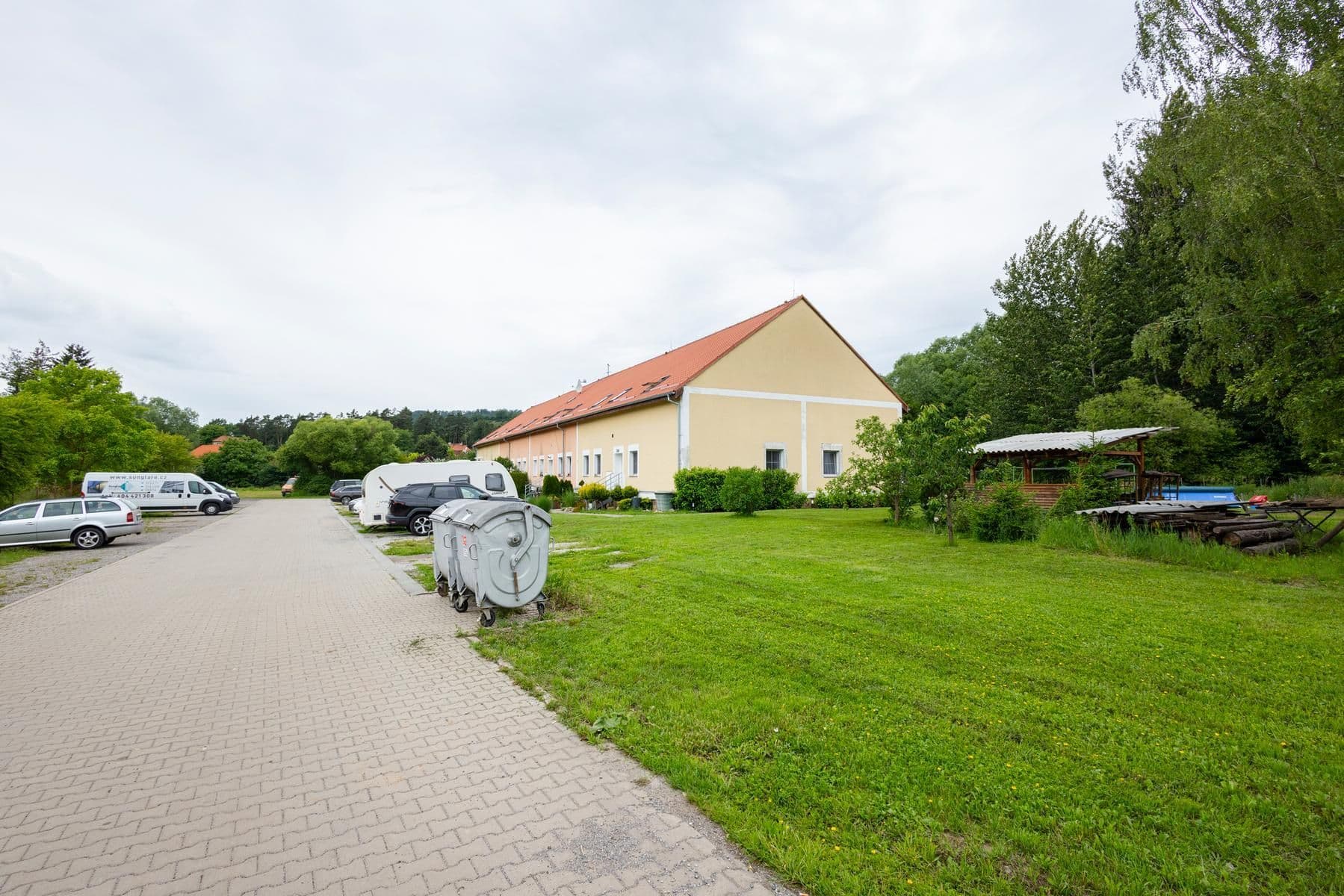 Prodej bytu 1+kk 29 m², Loděnice, Středočeský kraj Prodej bytu 1+kk 29 m², Loděnice, Středočeský kraj