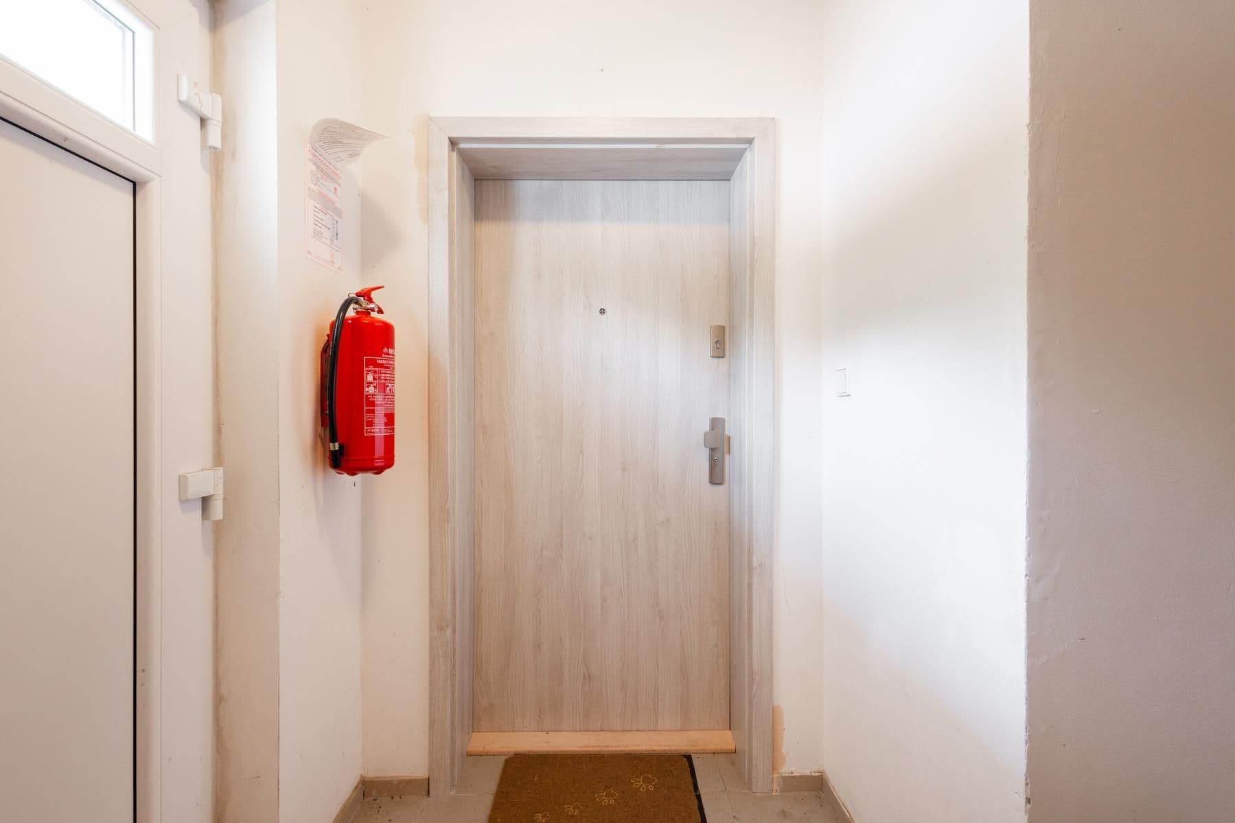 Prodej bytu 1+kk 29 m², Loděnice, Středočeský kraj Prodej bytu 1+kk 29 m², Loděnice, Středočeský kraj