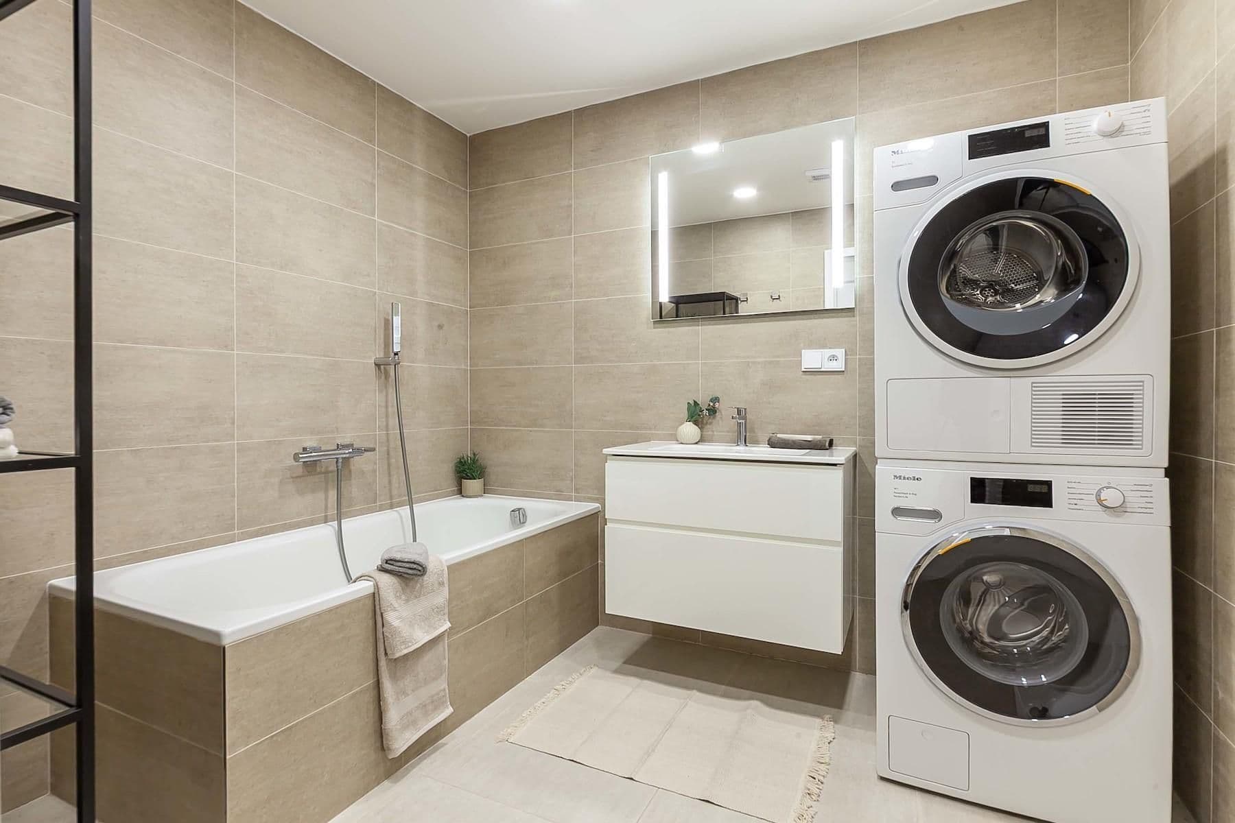 Prodej bytu 2+kk 75 m², Mileny Hážové, Mladá Boleslav, Středočeský kraj Prodej bytu 2+kk 75 m², Mileny Hážové, Mladá Boleslav, Středočeský kraj
