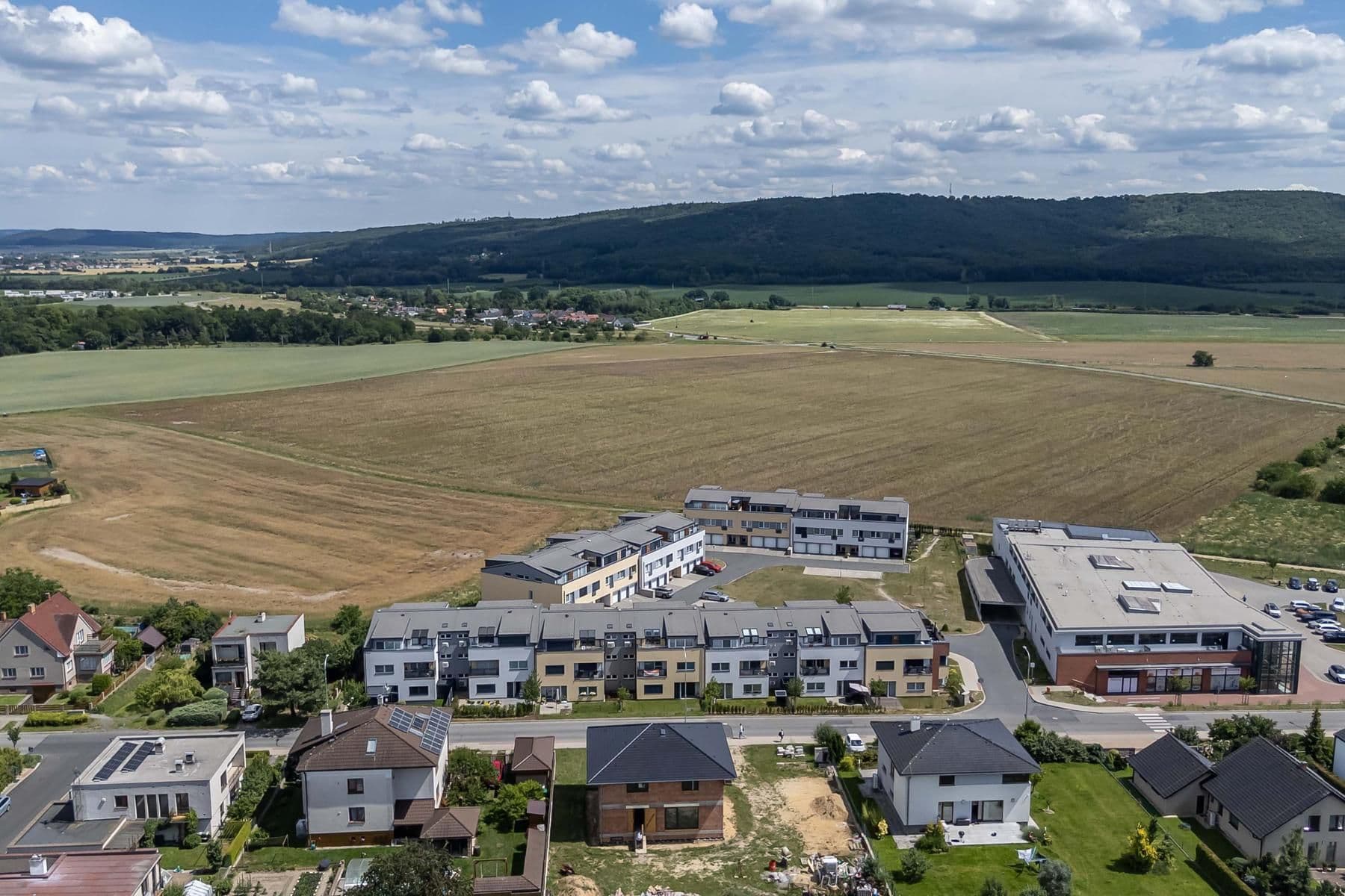 Prodej bytu 2+kk 75 m², Mileny Hážové, Mladá Boleslav, Středočeský kraj Prodej bytu 2+kk 75 m², Mileny Hážové, Mladá Boleslav, Středočeský kraj