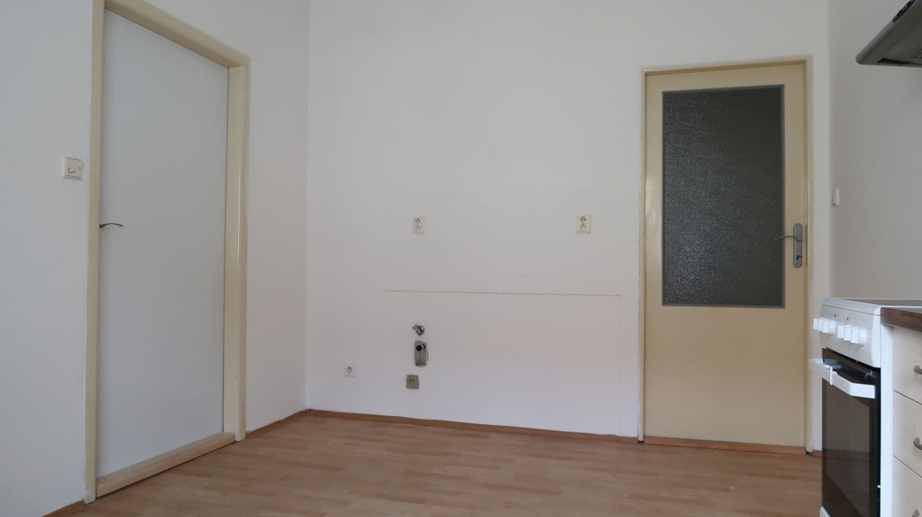 Pronájem bytu 1+1 34 m², Karáskovo náměstí, Brno, Jihomoravský kraj Pronájem bytu 1+1 34 m², Karáskovo náměstí, Brno, Jihomoravský kraj