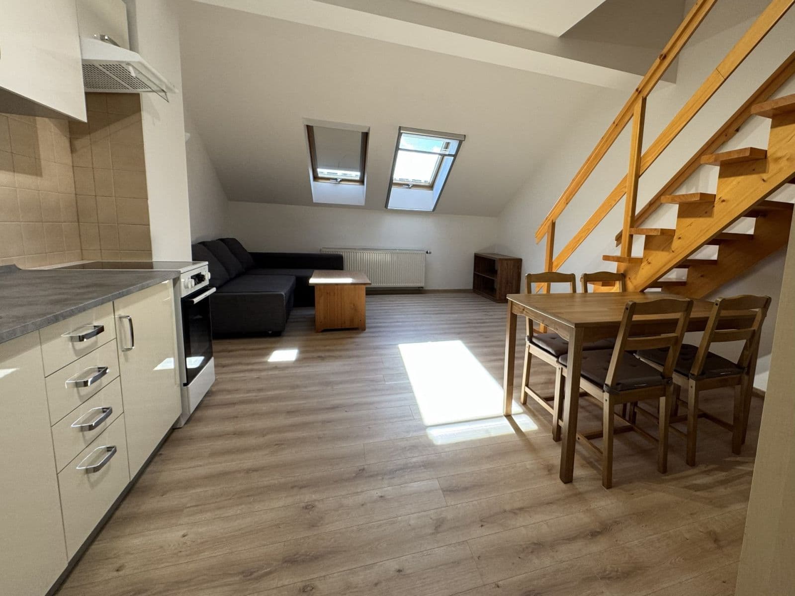 Pronájem bytu 2+kk 51 m², Štefánikova, Praha, Praha Pronájem bytu 2+kk 51 m², Štefánikova, Praha, Praha