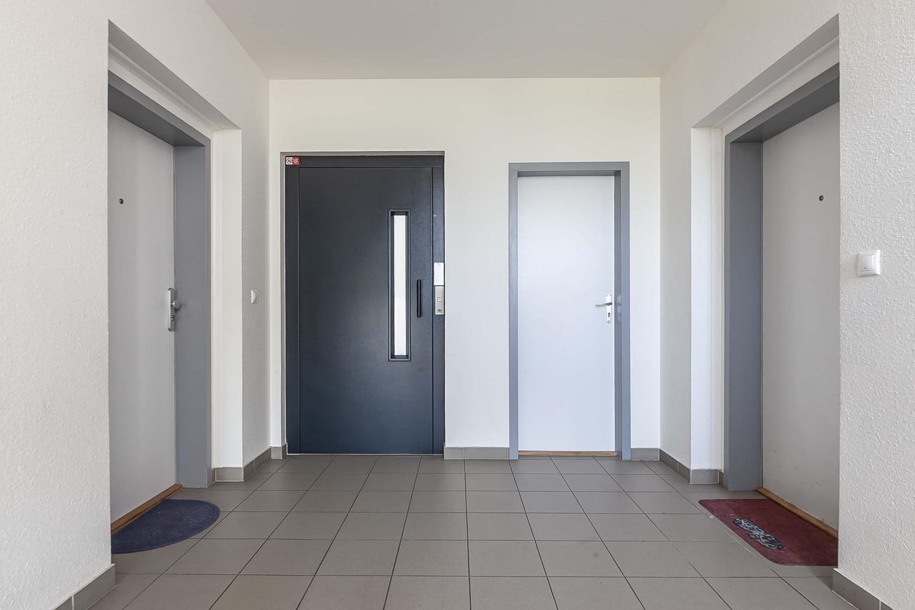 Prodej bytu 2+kk 38 m², Generála Selnera, Kladno, Středočeský kraj Prodej bytu 2+kk 38 m², Generála Selnera, Kladno, Středočeský kraj