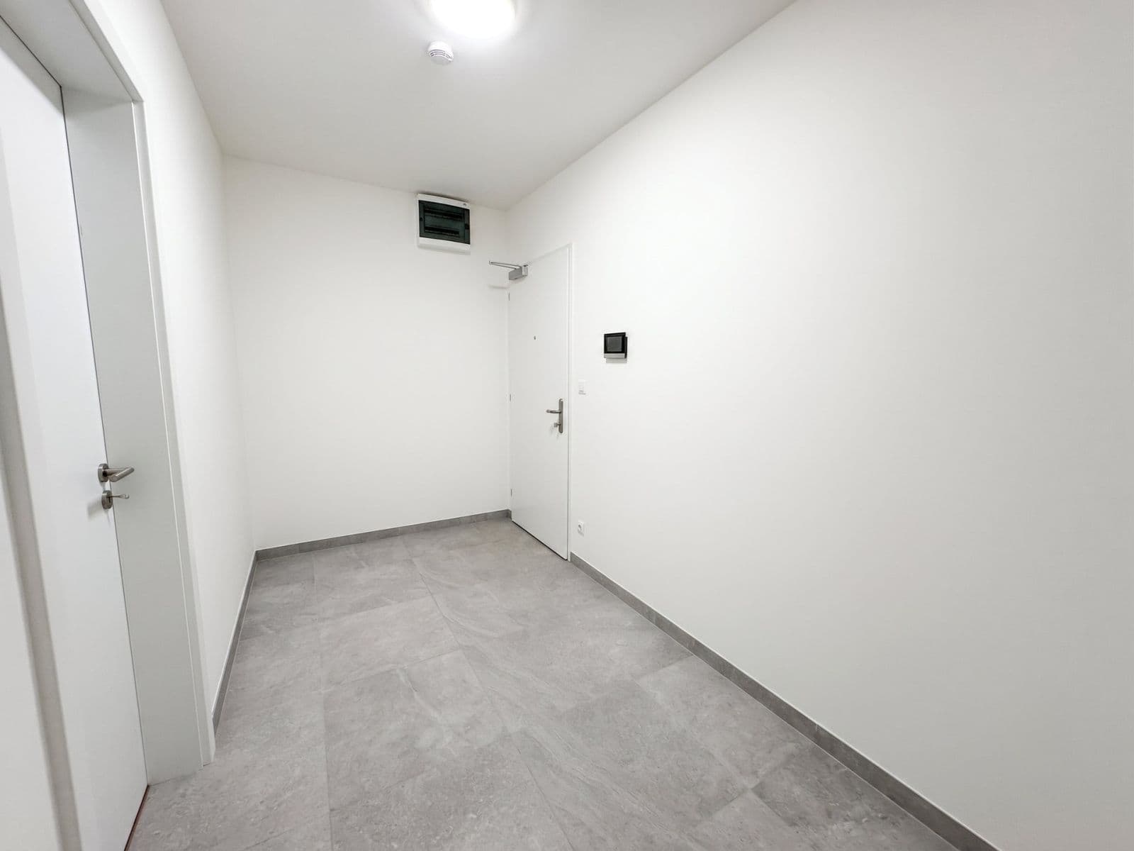 Pronájem bytu 2+kk 48 m², Kovářská, Praha, Praha Pronájem bytu 2+kk 48 m², Kovářská, Praha, Praha