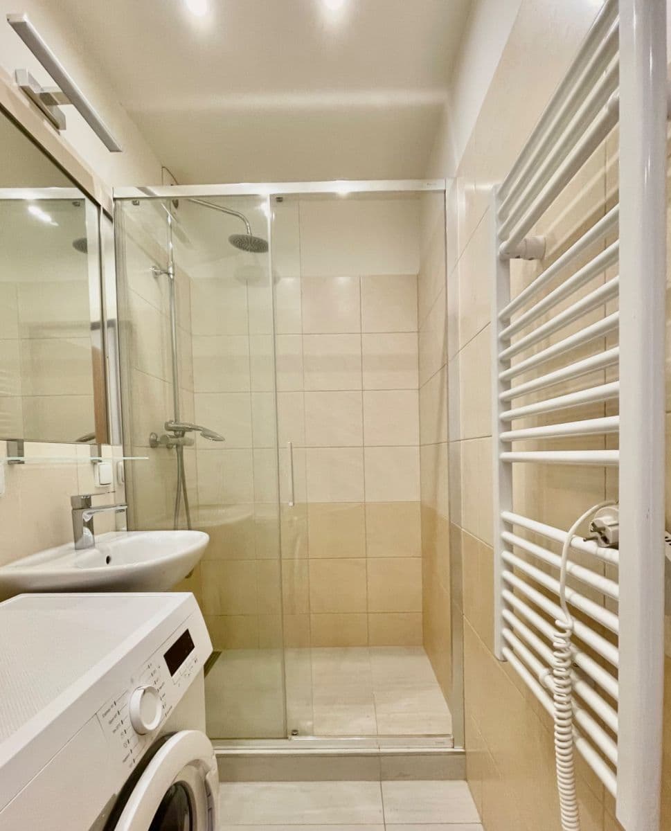Prodej bytu 1+1 34 m², Trytova, Praha, Praha Prodej bytu 1+1 34 m², Trytova, Praha, Praha