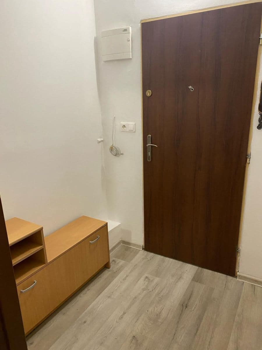 Pronájem bytu 1+1 50 m², Sokolovská, Karlovy Vary, Karlovarský kraj Pronájem bytu 1+1 50 m², Sokolovská, Karlovy Vary, Karlovarský kraj