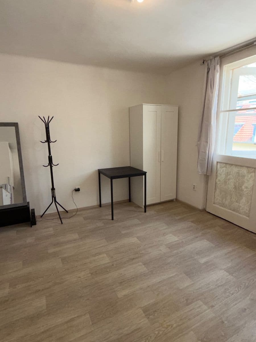 Pronájem bytu 1+kk 23 m², Dačického, Praha, Praha Pronájem bytu 1+kk 23 m², Dačického, Praha, Praha