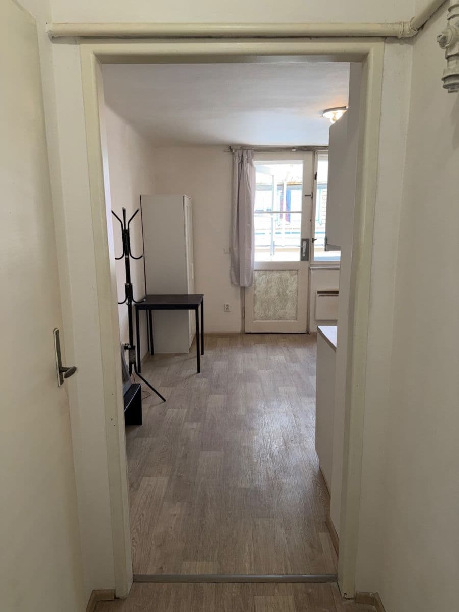 Pronájem bytu 1+kk 23 m², Dačického, Praha, Praha Pronájem bytu 1+kk 23 m², Dačického, Praha, Praha
