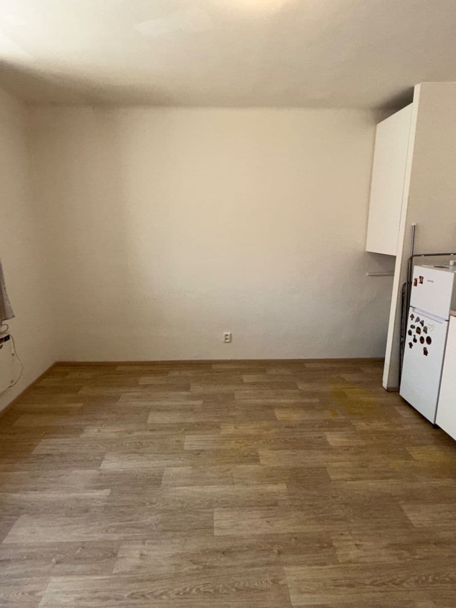 Pronájem bytu 1+kk 23 m², Dačického, Praha, Praha Pronájem bytu 1+kk 23 m², Dačického, Praha, Praha